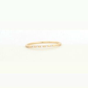 Diamond and gold stacking ring
